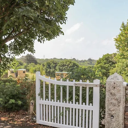 Holiday home Rose Redruth